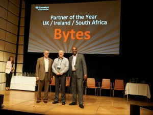 West McMullin (centre) receiving the award from Dave York (Senior VP for Global Channels) and Keith Wilkinson (VP - UKI & SEA)