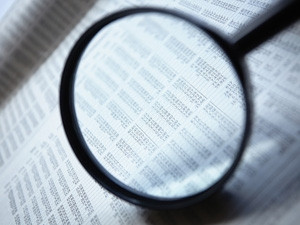 Despite governmental guideline for tenders, many weaknesses still exist, says the auditor-general.