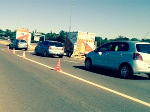 E-toll-branded vans and allegations of e-tag interrogation caused a stir among Gauteng motorists. (Photograph by Outa)