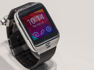 The new Tizen OS replacement enhances the Galaxy Gear user experience with a new interface, says Samsung.