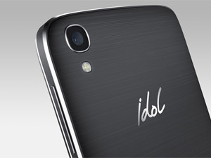 Alcatel's OneTouch Idol 3 comes with two speakers and its cameras have built-in HDR technology.