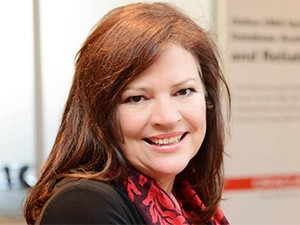 Oracle and SAP agreed to split the certification process of Oracle Database 12c into several phases, says Heilet Scholtz, director for solution consulting at Oracle SA.