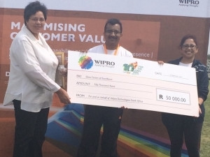 Wipro Ltd. in South Africa donating R50 000 to Lorraine Cockrell (far left) from the Slovo Centre of Excellence.