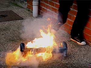 Stephen Leenott's "hoverboard" caught alight when he tried to ride it (screenshot from video).