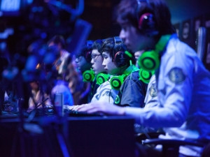 Competitive electronic sports have seen increasing coverage by mainstream sports broadcasters overseas.