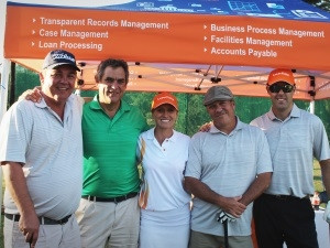 From left: Ben Sheppard, MD of Noscotek; Ian Lellyett; Tandi von Ruben, SA Woman's Open 2009 golf champ; Ricky Pilz, Sales Director of Noscotek; and Sheldon Halgreen, Solutions Director of Noscotek.