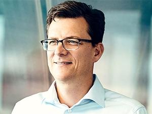 New MTN group president and CEO Rob Shuter has experience in banking and telecoms.