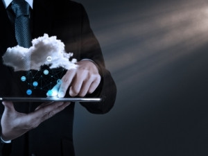 Public cloud data centres and on-premises private cloud environments will drive growth in cloud IT infrastructure spending this year, says the IDC.