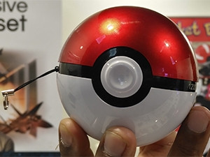 Pokemon Go players can now buy a portable charger in the shape of a Pokeball.