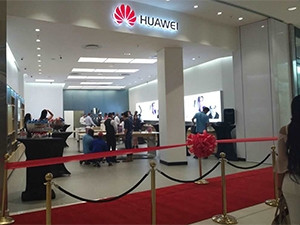 Huawei opened its first experience store at Mall of Africa this week.