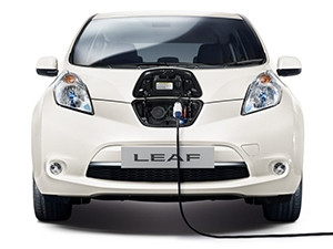 The technology transfers the energy stored in the Leaf's battery to a dedicated station, providing power for household needs.