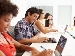 iLearn uses a blended learning approach to offer IT skills.