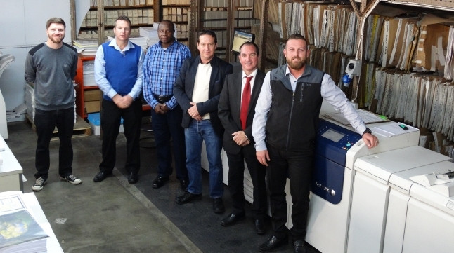 Operator Brian West, Barry Hasleham, BDS, Boksburg Print Directors, Johnson Mkhavele and Andrew Tinker, James Kelly, BDS and Jason Patch of Digilogix.