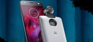 The new Moto mod allows users to take 360-degree pictures.