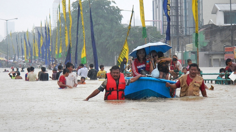 Analytics can provide current and forecast conditions that can help disaster centres to prepare for upcoming conditions upfront.