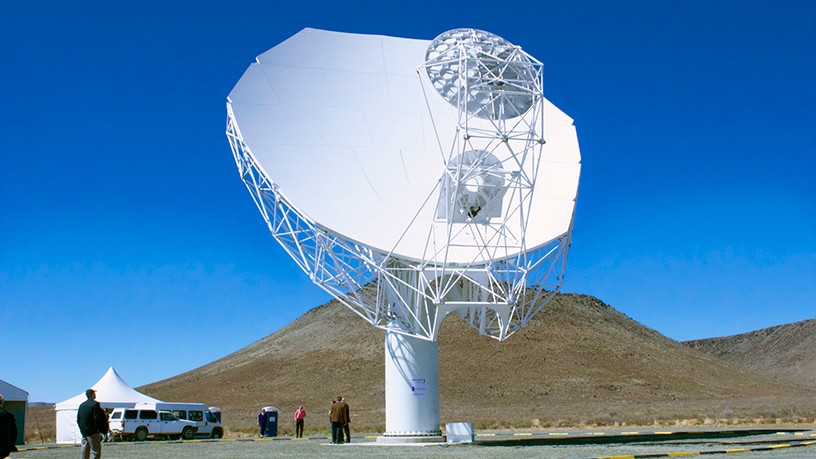 The MeerKAT radio telescope is the precursor of the Square Kilometre Array. [Photo: SKA South Africa]