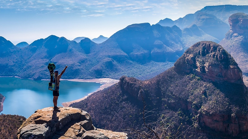 To map out all the national parks in SA, 'trekkers' has to hike the trails wearing a 22kg camera set-up.