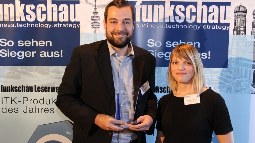 The Rittal CMC III once again made it onto the winner's podium in the "data centre monitoring and management" category. Fabian Schafer from Product Management IT at Rittal, received the award from "funkschau" journalist Diana K"unstler at the ICT readers' poll.