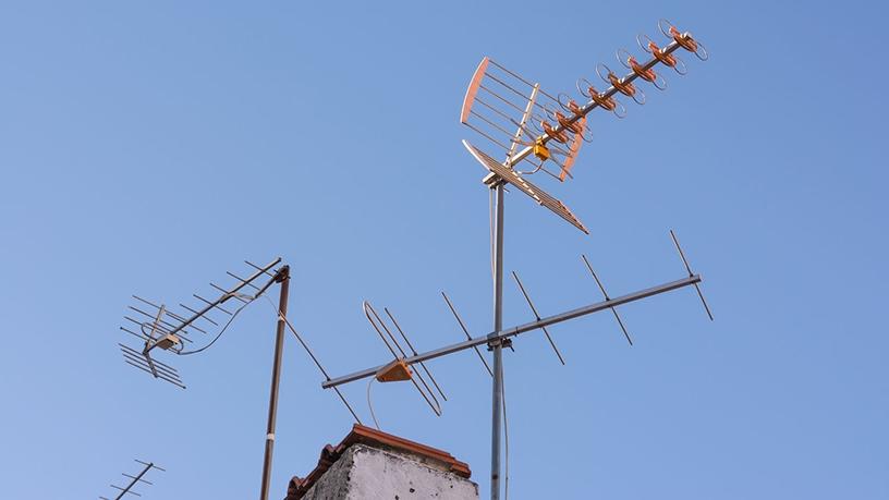 Many low-income households face losing signal when SA switches from analogue TV.