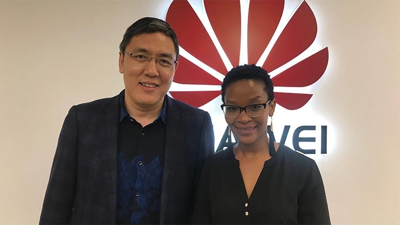 Huawei consumer cloud representatives Su Jie and Mosa Hlobelo.