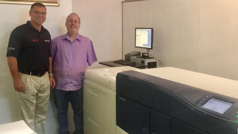 Left: James Carruthers, PSG Account Manager at XBC-IT, with Johan Enslin, Owner, Four Colour Print.
