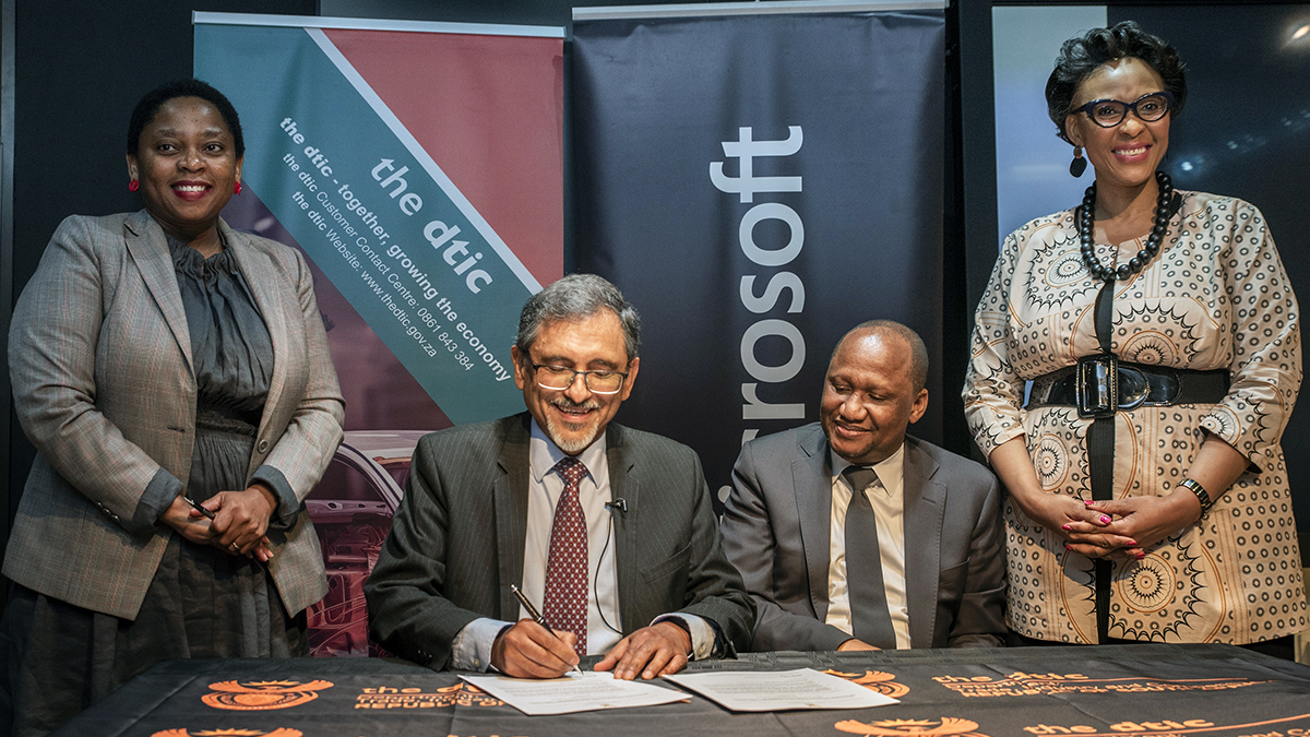 Microsoft injects R1.3bn into SA economy in BEE deal - Vimarsana News