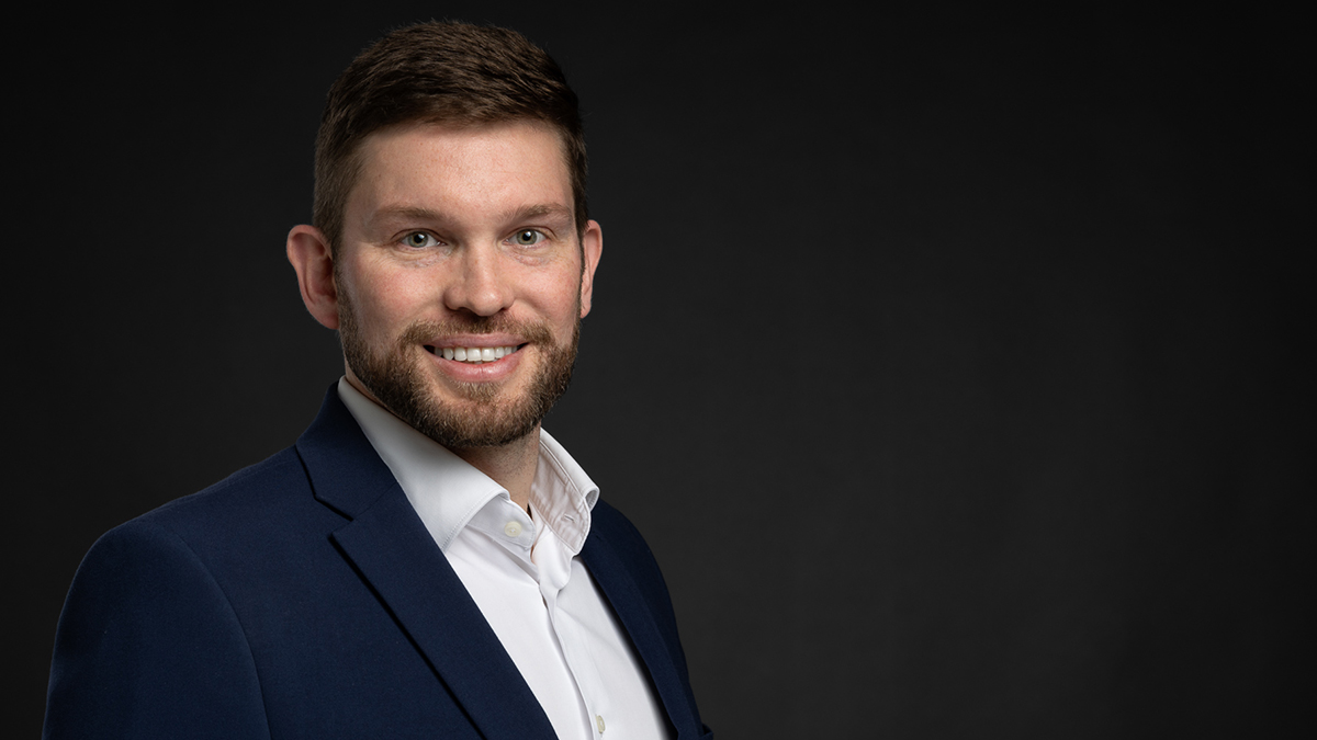 How an eight-person digital insurance brokerage covered 300k+ customers How an eight-person digital insurance brokerage covered 300k+ customers