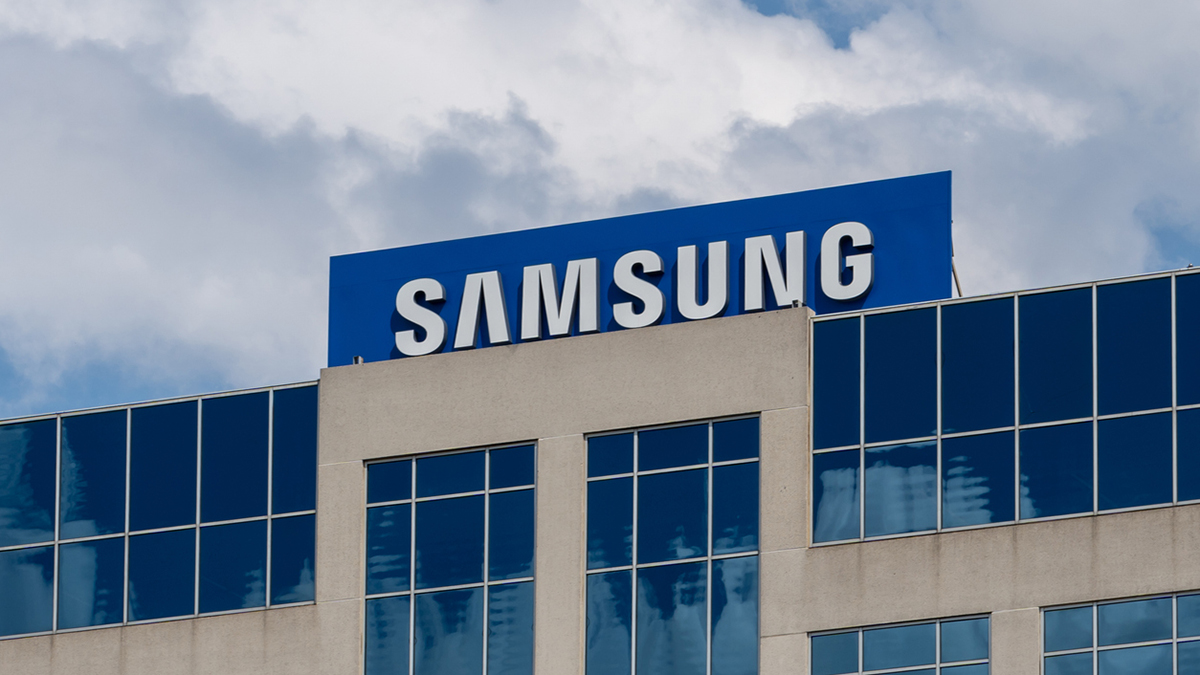 Samsung hits record revenue as AI fuels chip profits